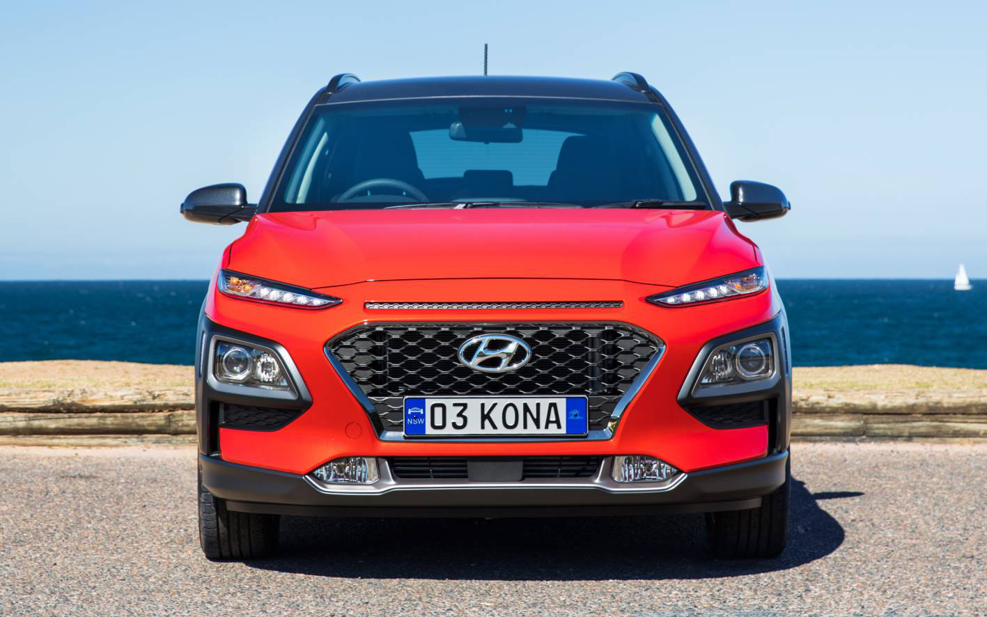 Comparison Hyundai Kona SE 2018 vs Toyota CHR 2018